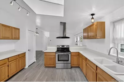 9165 Fayette Street, Denver, CO 80260 - Photo 10