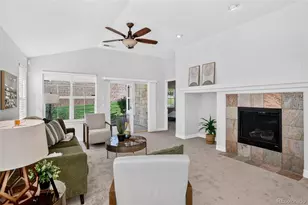 7615 S Addison Way, Aurora, CO 80016 - Photo 4