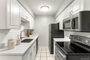 1233 N Ogden St, Denver, CO 80218 - Photo 8