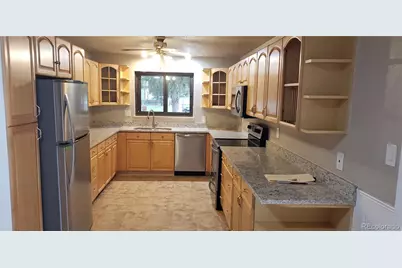 13796 E 25th Avenue, Aurora, CO 80011 - Photo 2