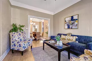 2922 Glenarm Pl, Denver, CO 80205 - Photo 6