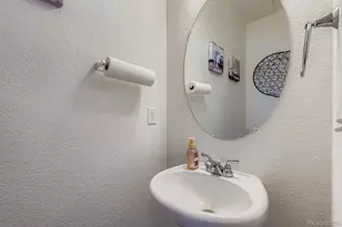 21897 E 44th Pl, Aurora, CO 80019 - Photo 8