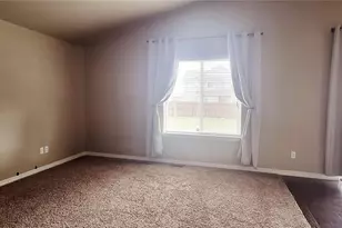 6729 Kearsarge Dr, Colorado Springs, CO 80925 - Photo 10