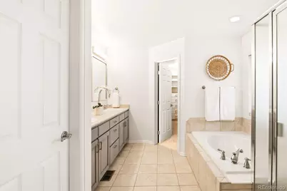 5681 S Catawba Way, Aurora, CO 80016 - Photo 22