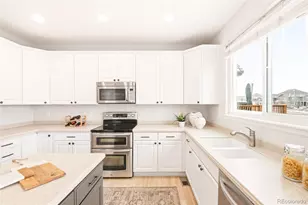 5681 S Catawba Way, Aurora, CO 80016 - Photo 12