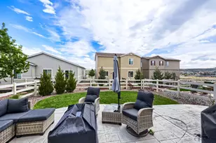 5484 Blue Lunar Ln, Castle Rock, CO 80104 - Photo 4