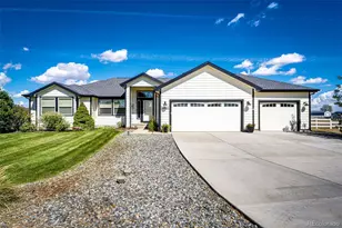 56401 E 37th Ct, Strasburg, CO 80136 - Photo 2