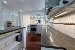 631 Jackson St, Denver, CO 80206 - Photo 2