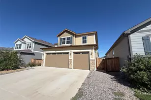 951 N Vandriver Way, Aurora, CO 80018 - Photo 2