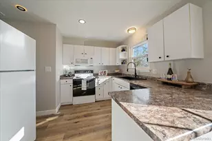 2614 S Grant St, Denver, CO 80210 - Photo 12