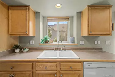 1645 S Chester Court, Denver, CO 80247 - Photo 16