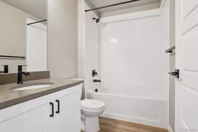 5423 N Eaton Park Way, Aurora, CO 80019 - Photo 8