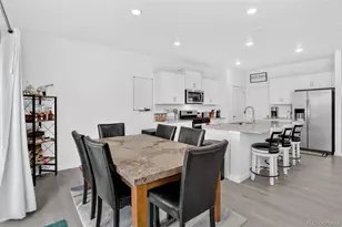 27671 E Byers Ave, Aurora, CO 80018 - Photo 12