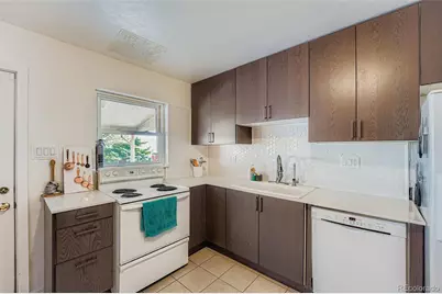 1072 Racine Street, Aurora, CO 80011 - Photo 4