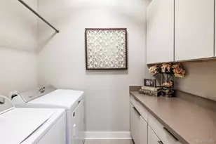 27681 E Lakeview Dr, Aurora, CO 80016 - Photo 36