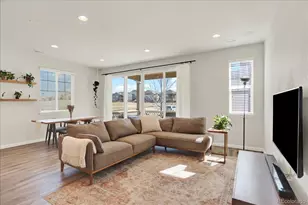 4683 S Nepal Way, Aurora, CO 80015 - Photo 2