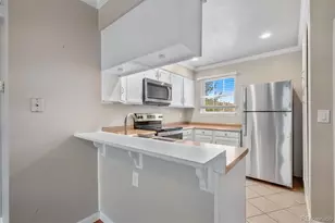 12093 E Hoye Dr, Aurora, CO 80012 - Photo 8