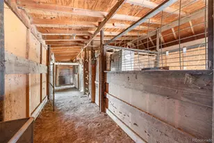 6263 Laodicea Rd, Longmont, CO 80503 - Photo 6