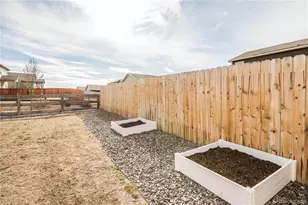 8877 Walden St, Commerce City, CO 80022 - Photo 22