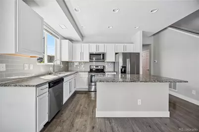 16073 E Warner Place, Denver, CO 80239 - Photo 12