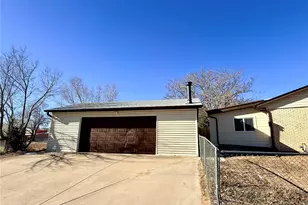 12694 Edwards Pl, Denver, CO 80239 - Photo 34