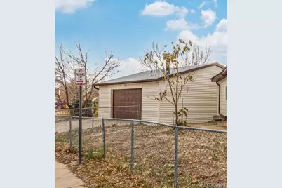 12694 Edwards Place, Denver, CO 80239 - Photo 32