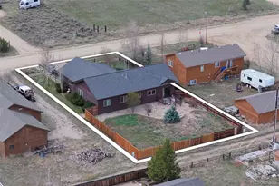 305 E Moffat Ave, Hot Sulphur Springs, CO 80451 - Photo 2
