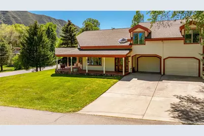9 Creekside Court, Glenwood Springs, CO 81601 - Photo 2