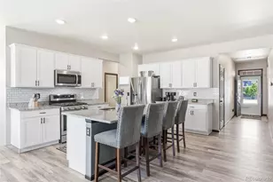 10447 Stagecoach Ave, Longmont, CO 80504 - Photo 6