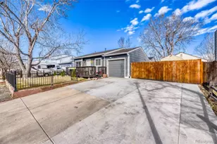 19093 E 22nd Dr, Aurora, CO 80011 - Photo 2