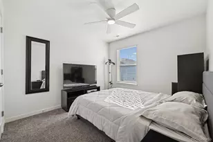 749 N Quemoy St, Aurora, CO 80018 - Photo 26