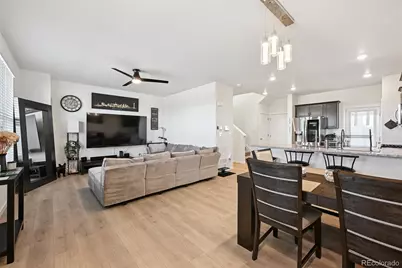 749 N Quemoy Street, Aurora, CO 80018 - Photo 8