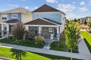 749 N Quemoy St, Aurora, CO 80018 - Photo 2