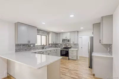 12436 E Cedar Circle, Aurora, CO 80012 - Photo 6