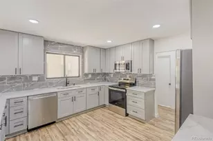 12436 E Cedar Cir, Aurora, CO 80012 - Photo 8