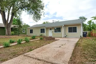 3075 S Grape Way, Denver, CO 80222 - Photo 2