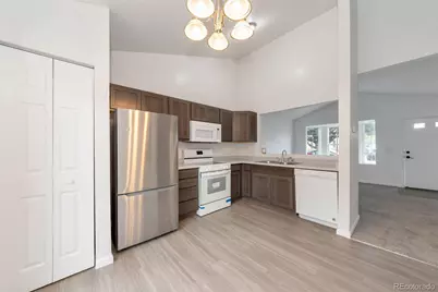 1728 Eagle Street #E, Aurora, CO 80011 - Photo 6