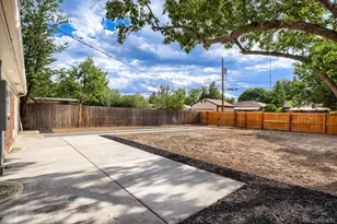 2985 Ivanhoe St, Denver, CO 80207 - Photo 2