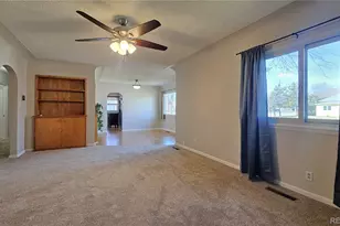 315 W 5th St, Julesburg, CO 80737 - Photo 4