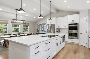 6068 S Locust Cir, Centennial, CO 80111 - Photo 8