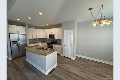 9805 W Hinsdale Place, Littleton, CO 80128 - Photo 8