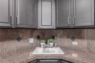1390 N Emerson Street, Denver, CO 80218 - Photo 10