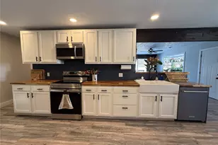 273 13th St, Burlington, CO 80807 - Photo 2