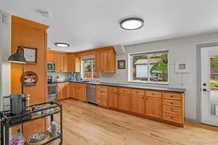 956 Mountain View Dr, Castle Rock, CO 80104 - Photo 6