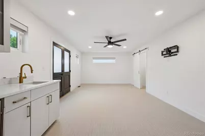 2227 N Clarkson Street, Denver, CO 80205 - Photo 16