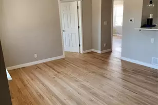 7271 Magnolia St, Commerce City, CO 80022 - Photo 4