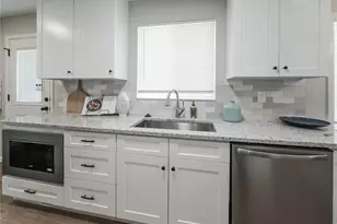 3172 W Monmouth Ave, Englewood, CO 80110 - Photo 10