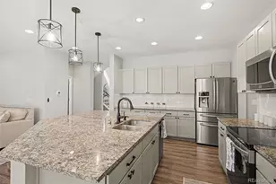 4726 Hannibal St, Denver, CO 80239 - Photo 10