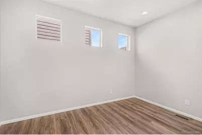 4726 Hannibal Street, Denver, CO 80239 - Photo 12
