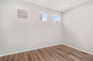 4726 Hannibal St, Denver, CO 80239 - Photo 12